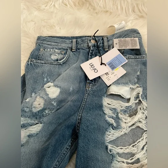 LIU.JO RIPPED JEANS - Picture 7 of 16